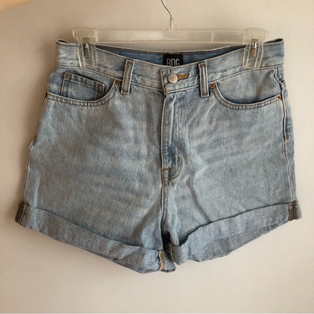 Women’s BDG Urban Outfitters High-rise Mom Jean Short
